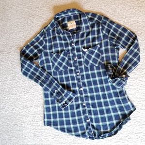 Hollister 💎long sleeve plaid size M